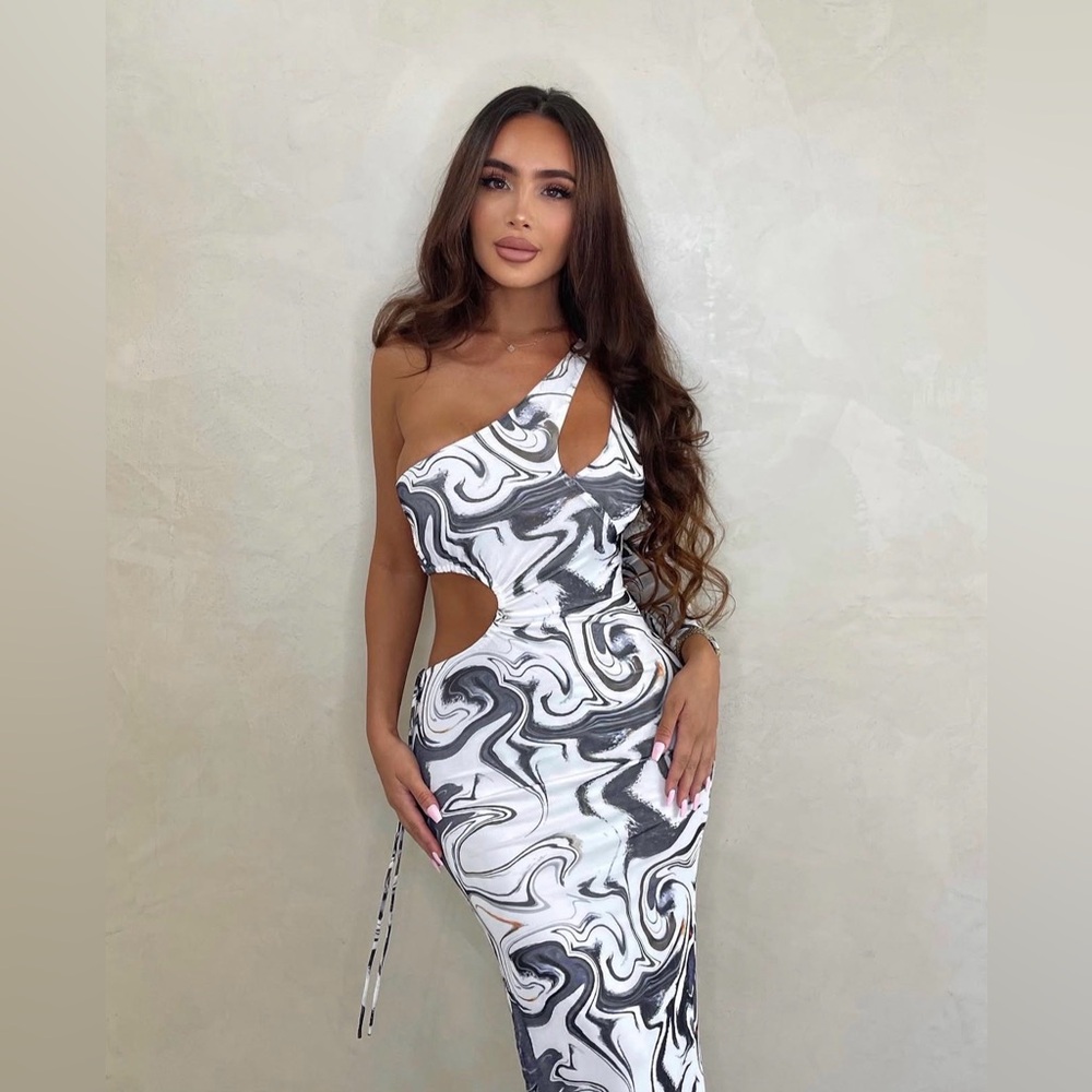 Elegant Black and White Swirl Dress